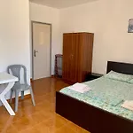 Vaso Apts