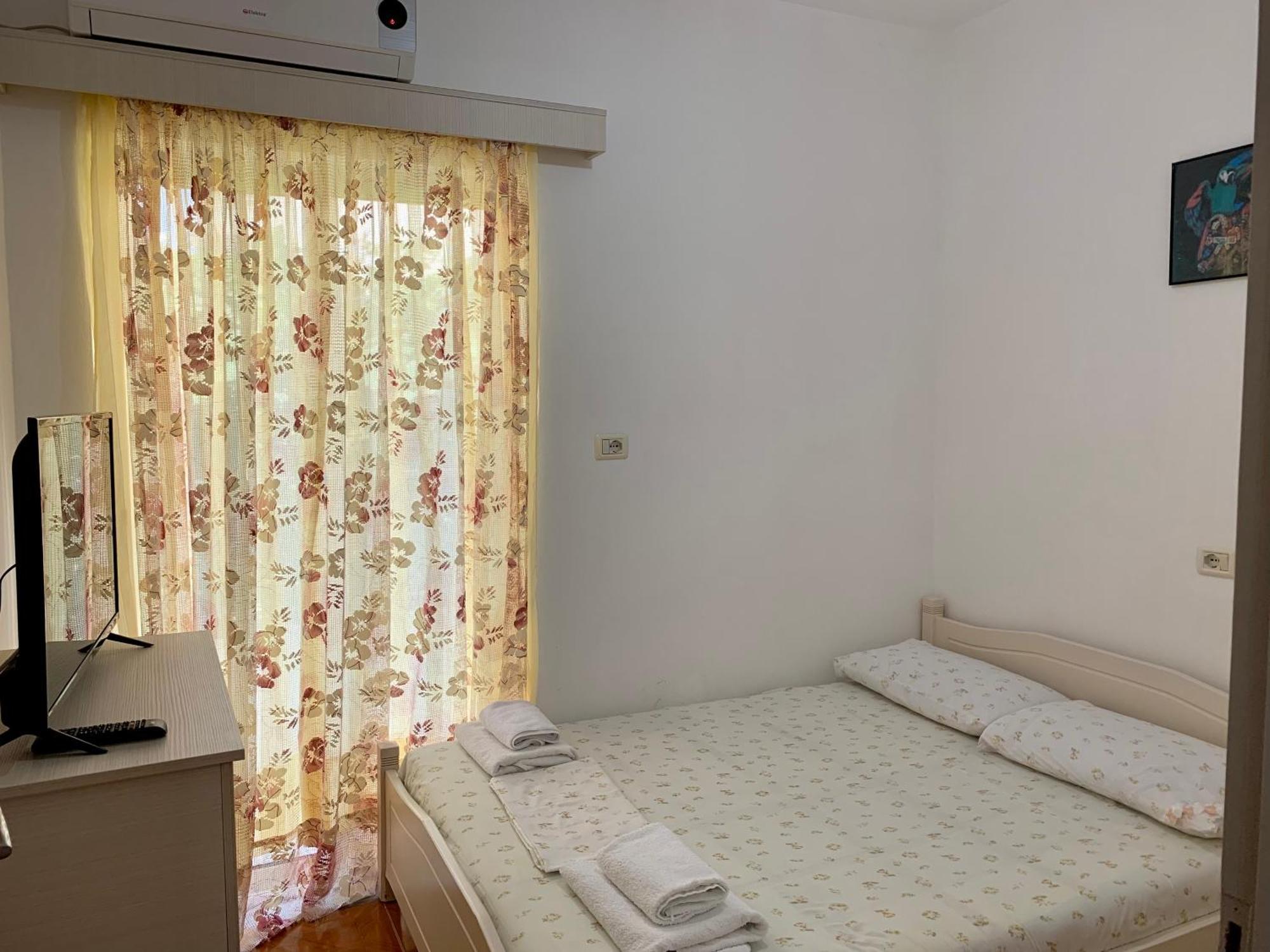 Vaso Apts Saranda