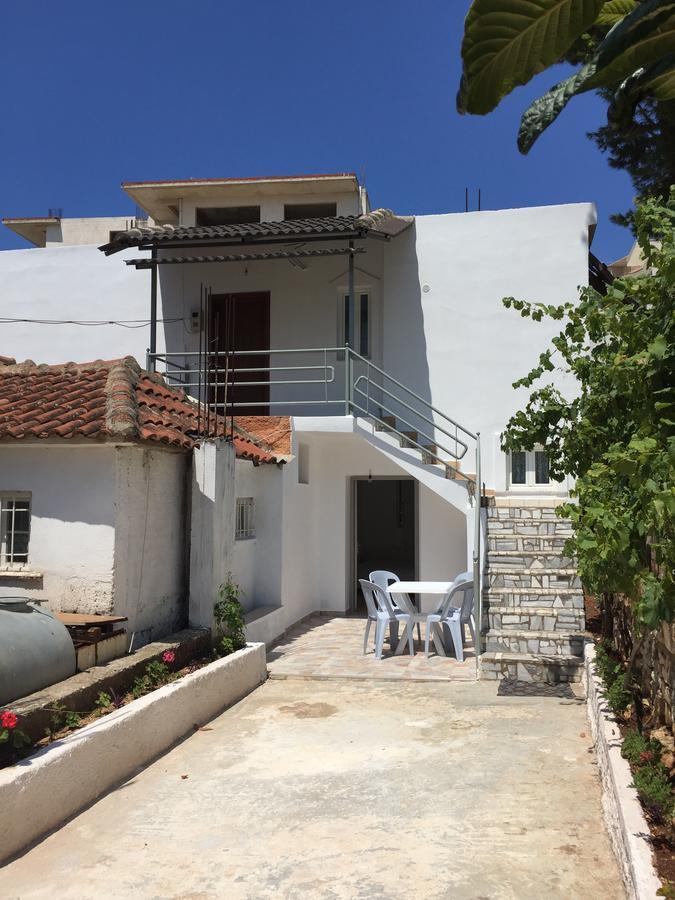 Vaso Apts Saranda